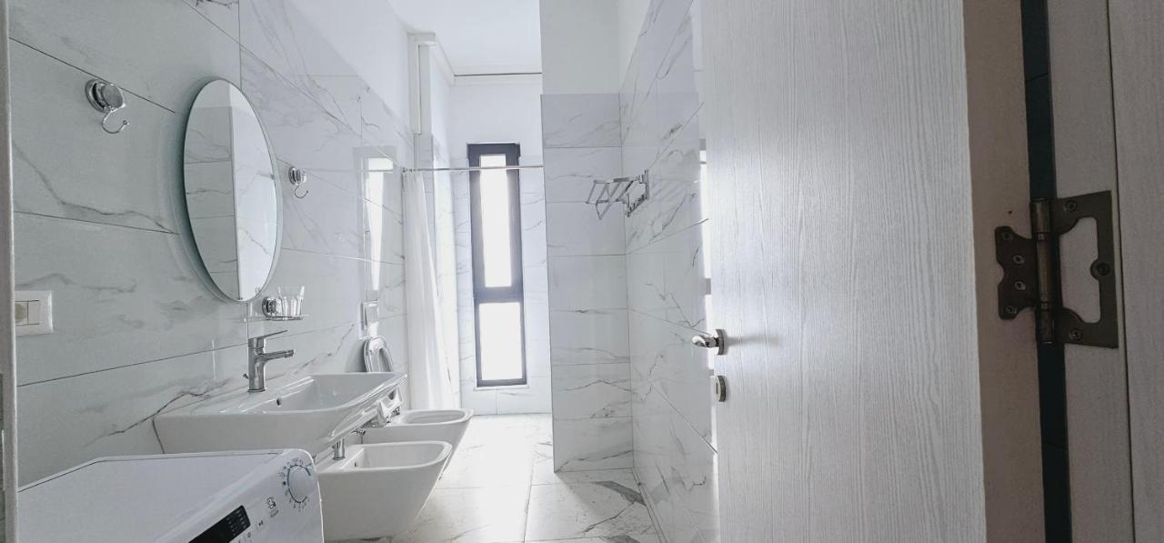 ティラナMyhouse At 21 Dhjetoriアパートメント エクステリア 写真