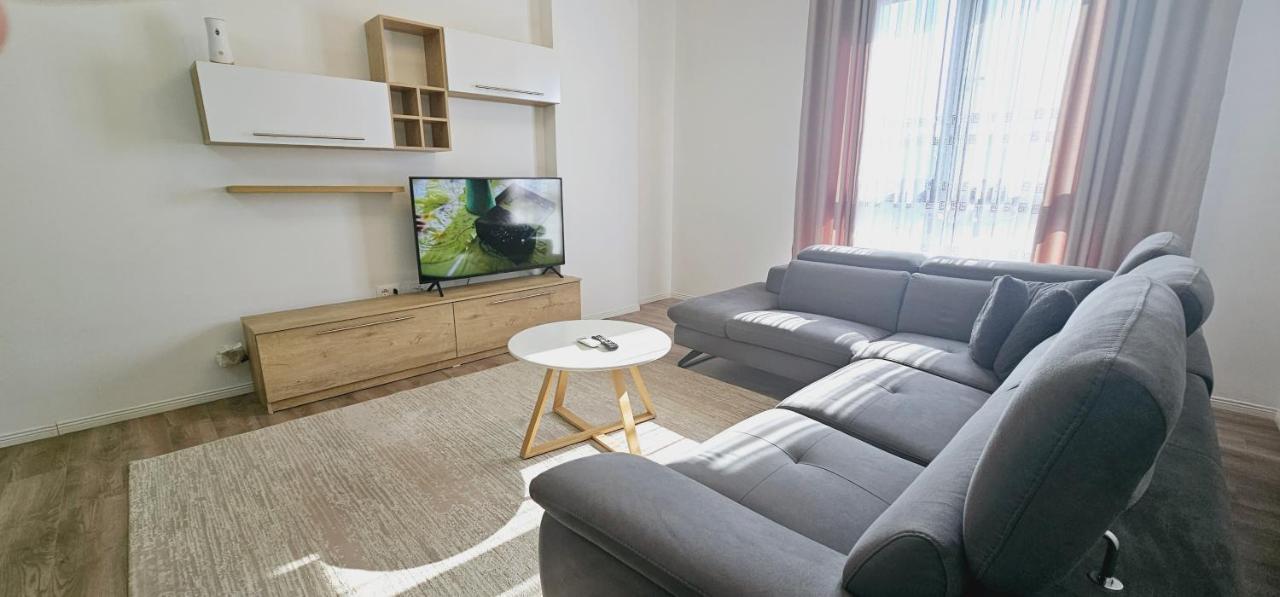 ティラナMyhouse At 21 Dhjetoriアパートメント エクステリア 写真