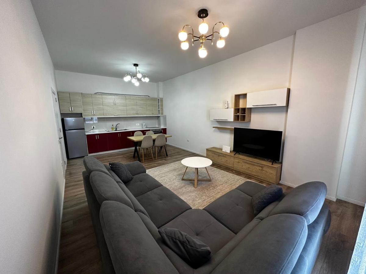 ティラナMyhouse At 21 Dhjetoriアパートメント エクステリア 写真